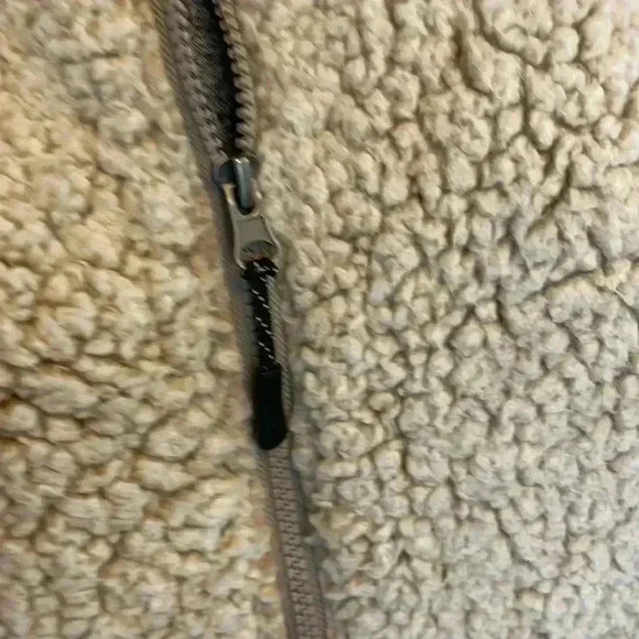 Stillwater supply Company women’s 2 XL 100% polyester vest. - Picture 2 of 9